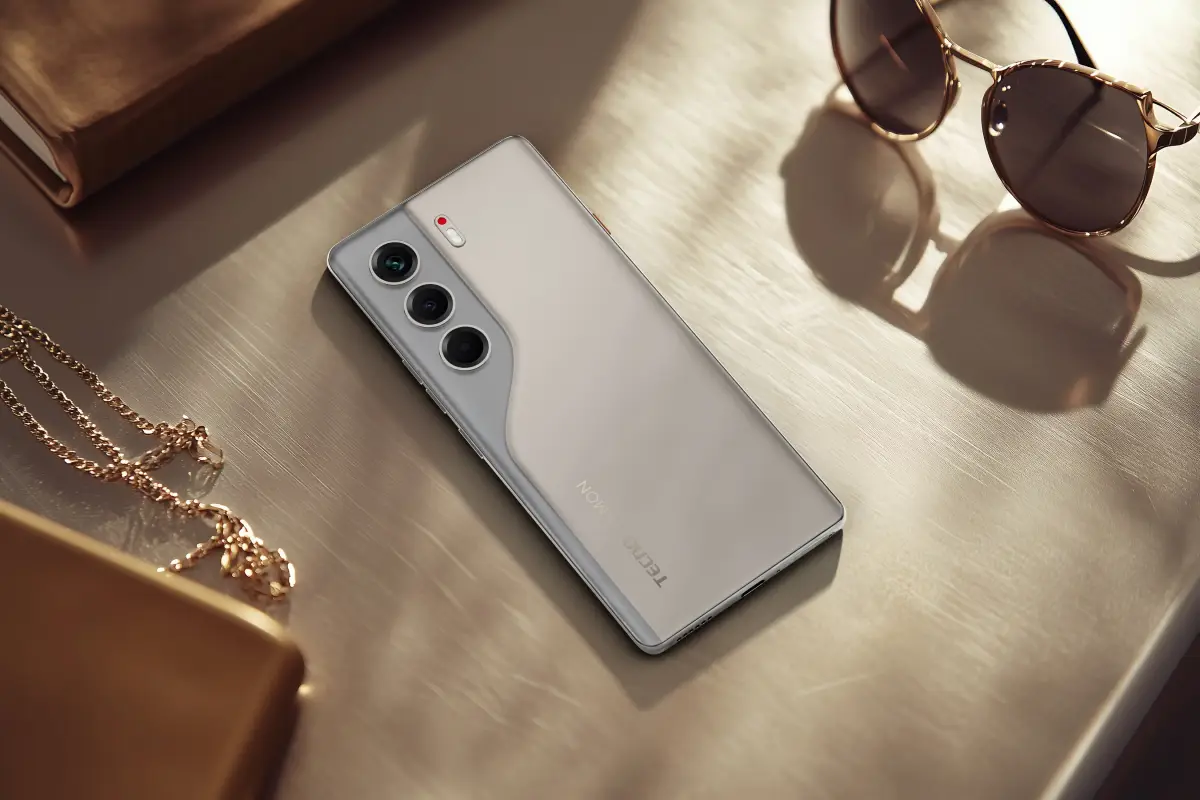 TECNO CAMON 40 PRO 5G 3