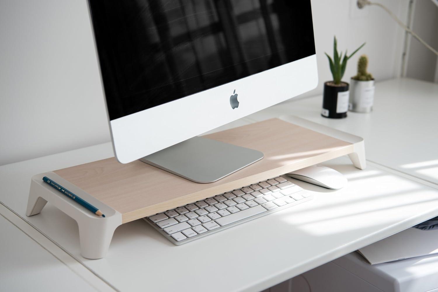 POUT EYES 5 - Wooden monitor Stand 3