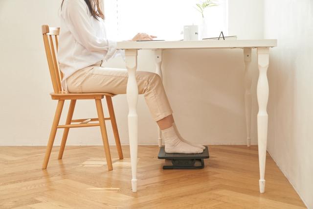 KomFort Massager Footrest - Ergonomic Multi-Position Angle Adjustable Footrest with Massage Surface 14