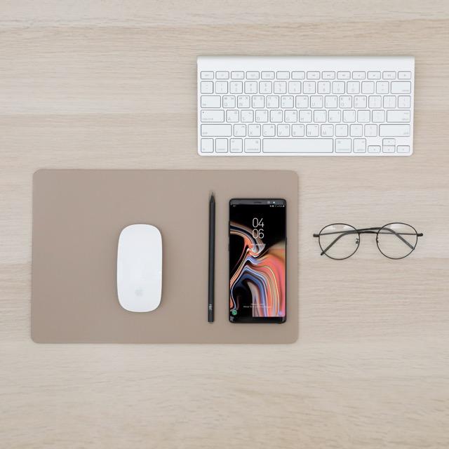 HANDS 3 Pro - Fast Wireless Charging Mouse Pad 22