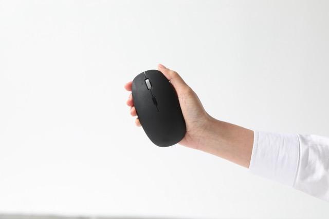 HANDS 4 - Wireless Charging Mouse 28