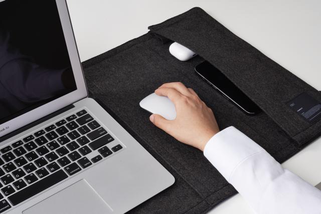 Hands 8. 4-in-1 Protective Magnetic Laptop Sleeve Case with Mouse Mat & Accessory Pouch 10