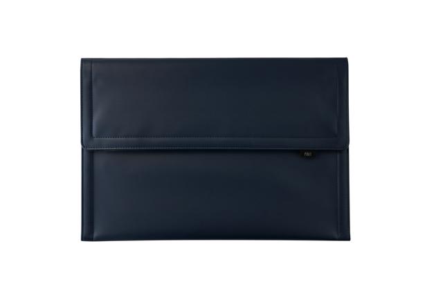 Hands 8. 4-in-1 Protective Magnetic Laptop Sleeve Case with Mouse Mat & Accessory Pouch 34