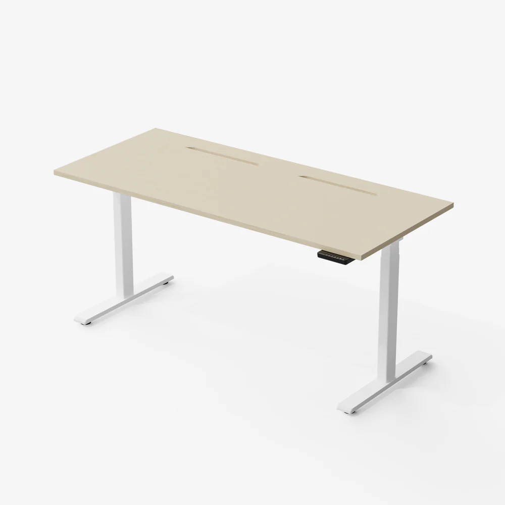Black base/Maple Tabletop
