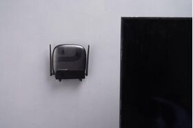 STREAMING DEVICE WALL MOUNTING BRACKET